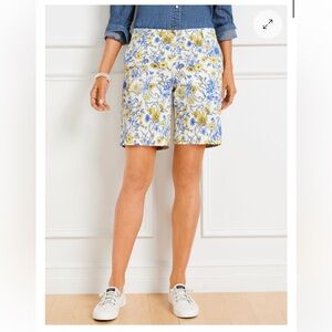 Talbots Relaxed Chino Shorts in Whimsical Garden Size 8  VGUC